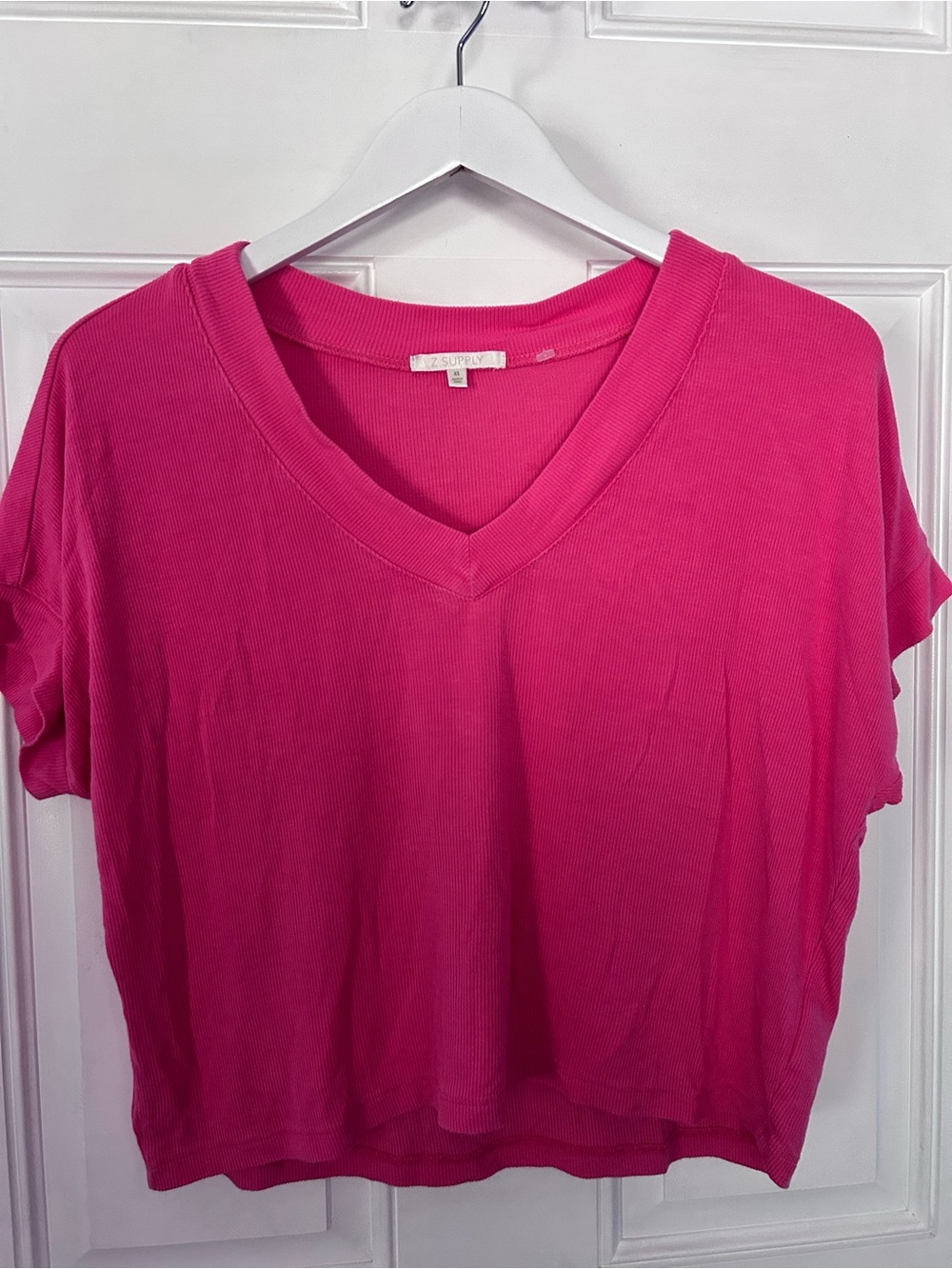 Z Supply Bright Fuchsia V-Neck Ribbed Short Sleeve Tee